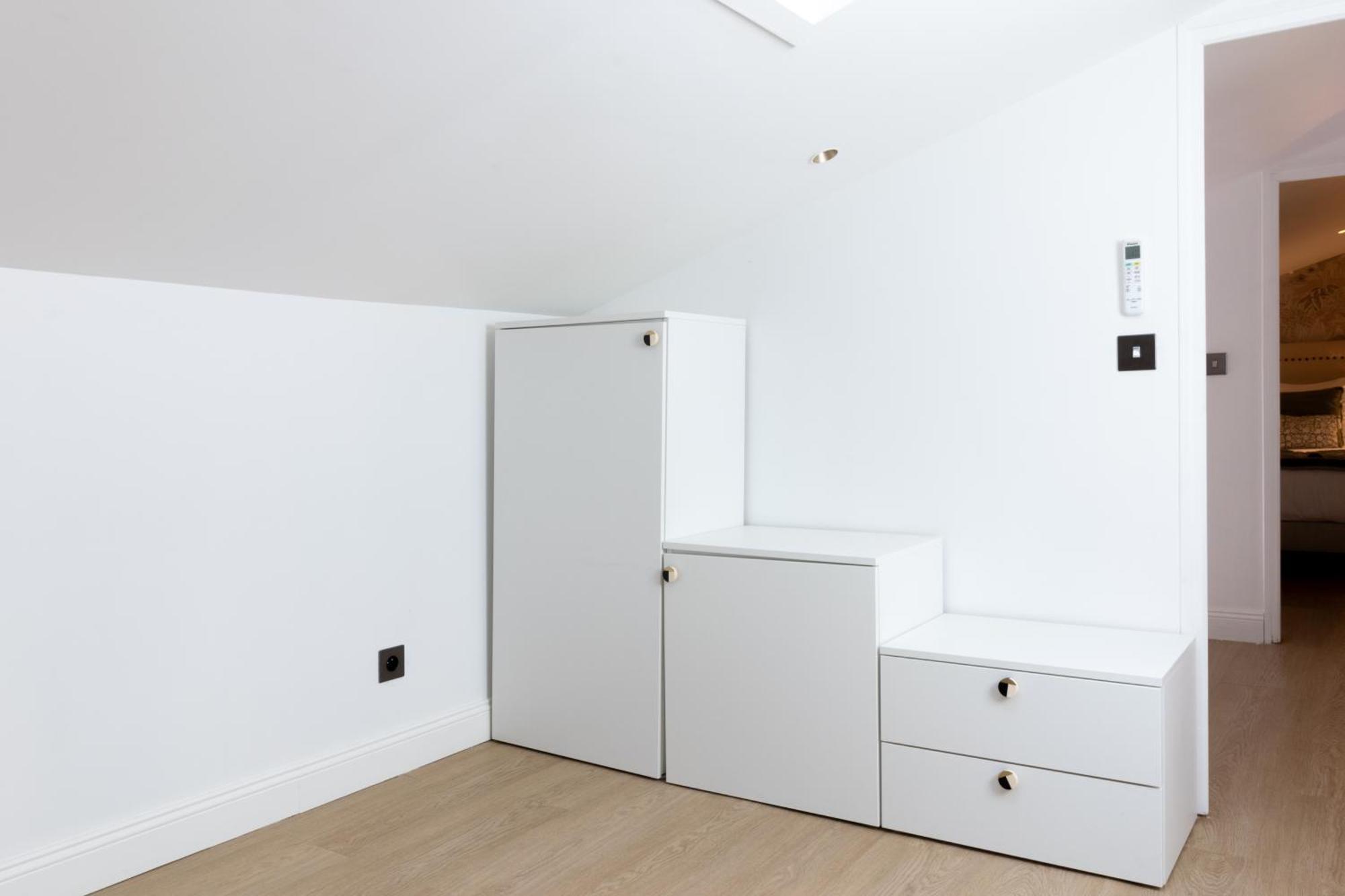 Angleterre 6 - Centre - 3 Pieces Duplex * Nizza